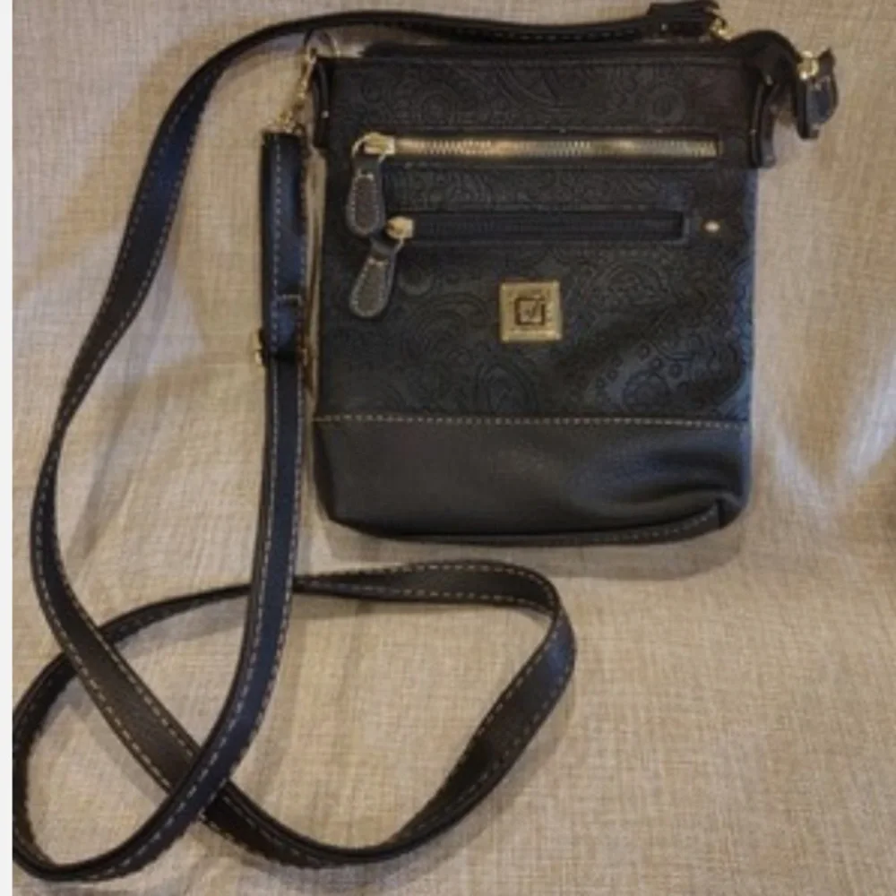 Stone Mountain Accessories Black tooled leather Crossbody Bag